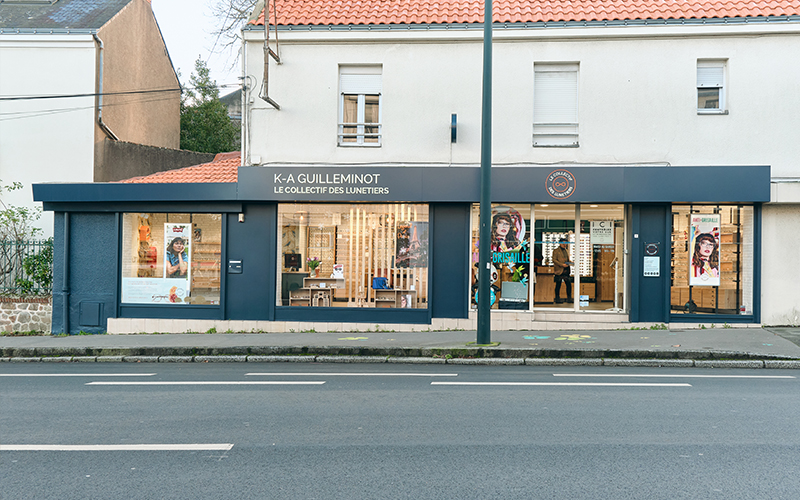 Vignette Aménagement intérieur d'une boutique optique à Nantes par Amélie Guilleminot architecte d'intérieur à Nantes