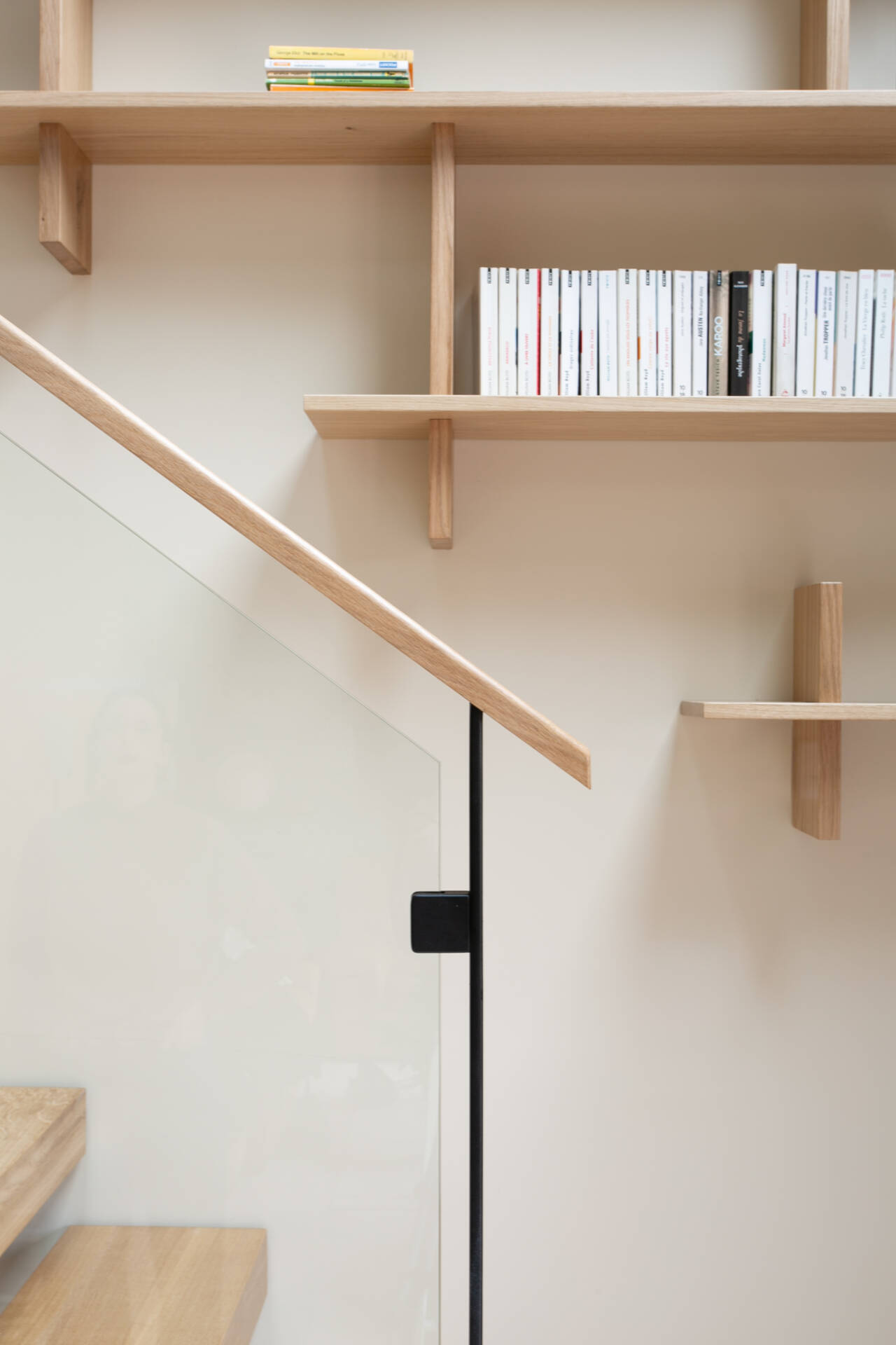 Un escalier sur mesure pensé comme une pièce architecturale à part entière