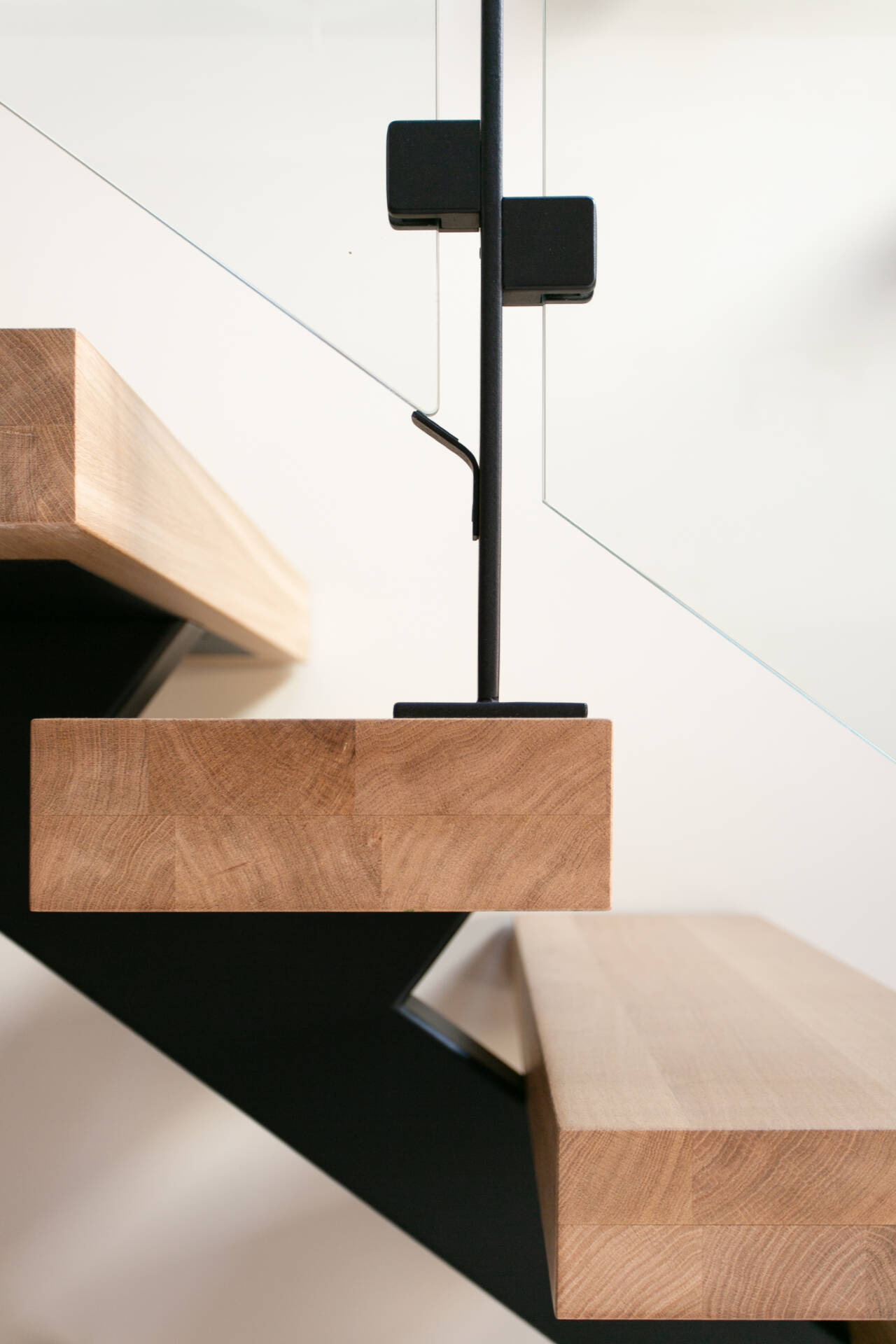 Un escalier sur mesure pensé comme une pièce architecturale à part entière